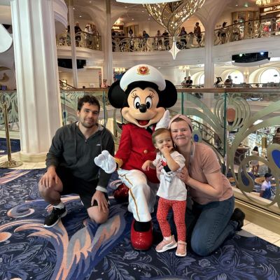 Meeting Captain Minnie Mouse on the Disney Wish